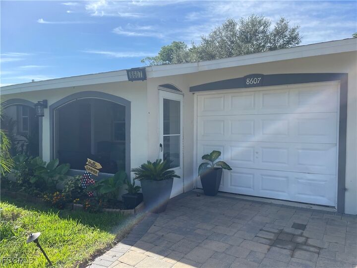 Property Photo: 8607 E Park FL 33907