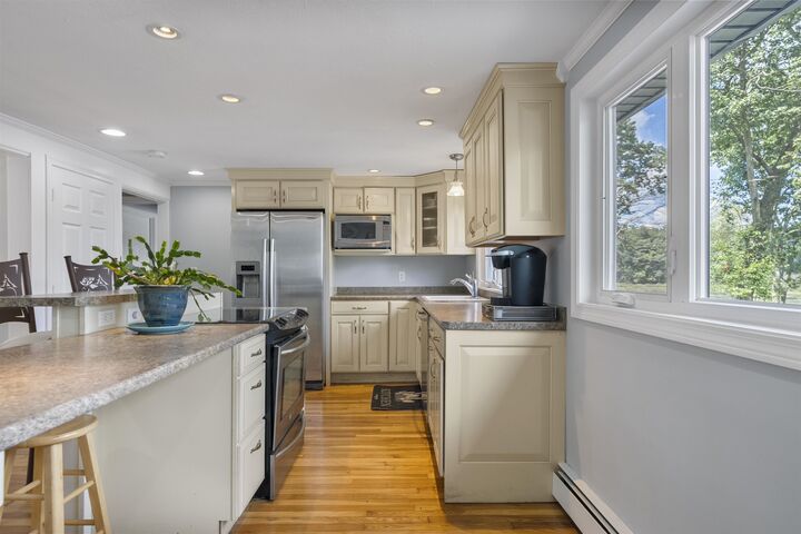Property Photo:  114 South Shore Road  NH 03087 
