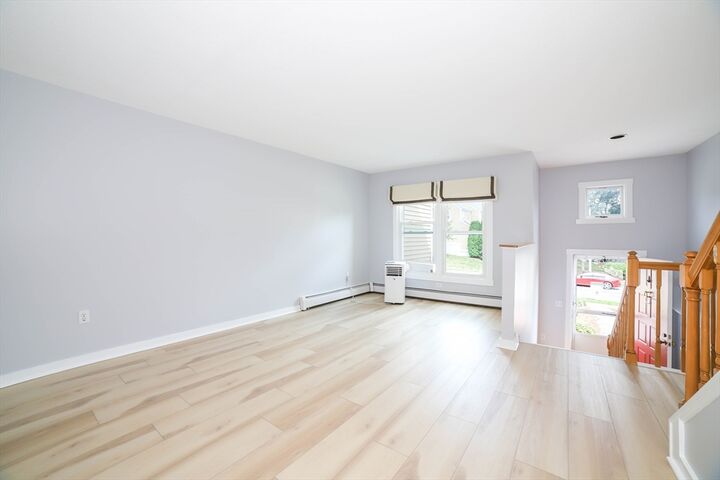 Property Photo: 64 Camelot Dr 64 MA 01602