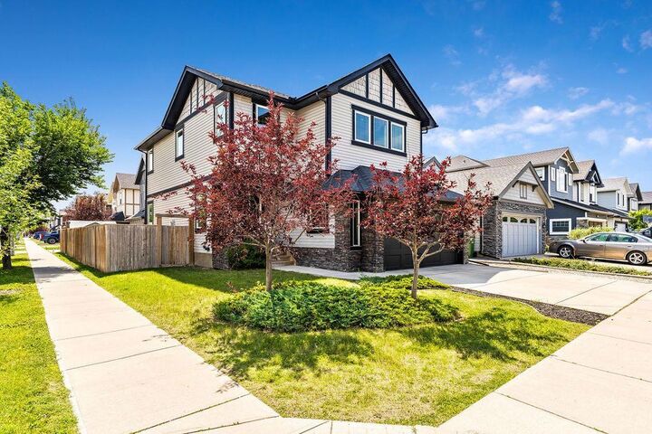 Photo de la propriété: 1363 Kings Heights Road SE AB T4A 0E8