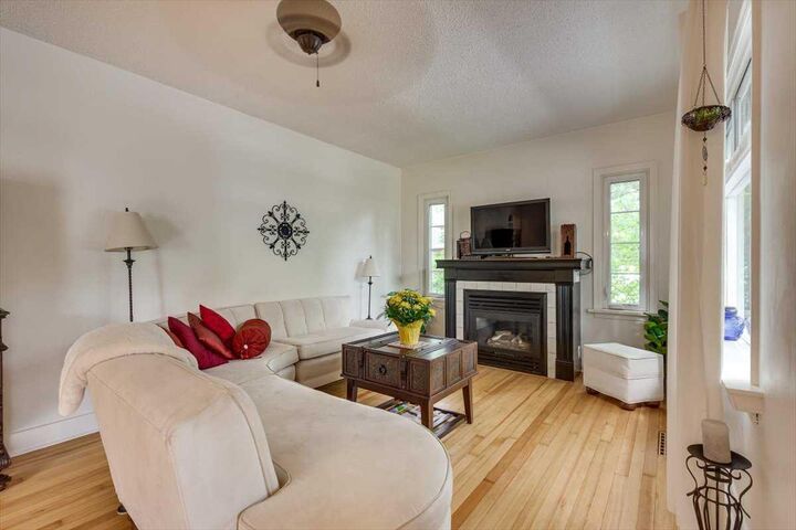 Property Photo: 5336 45 Avenue AB T4N 3L5