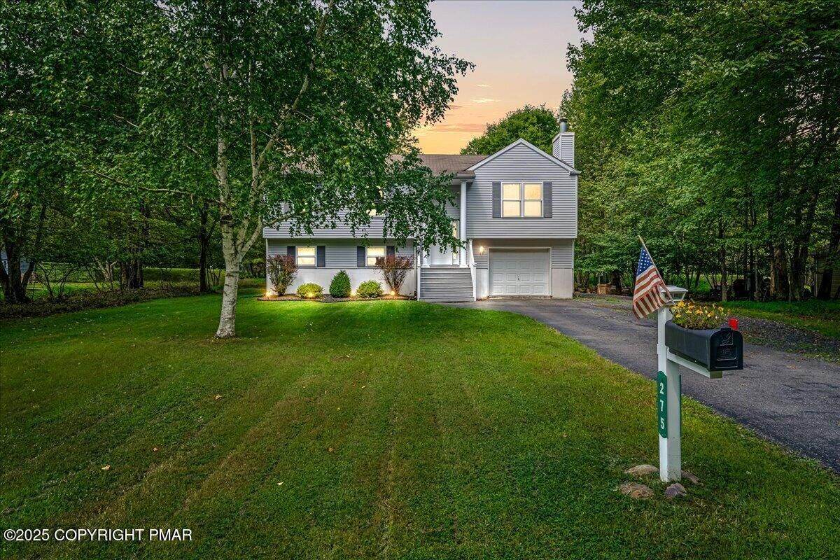 Property Photo:  275 Petrarch Trail  PA 18210 