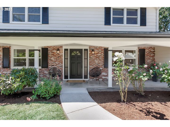 Property Photo:  1745 NW 136th Ave  OR 97229 