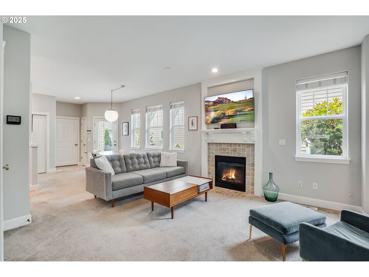 Property Photo:  2522 NW Miller Rd 22  OR 97229 