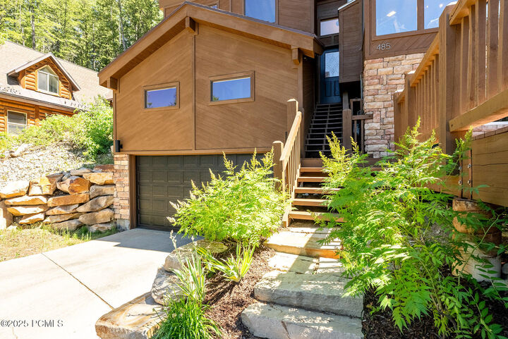Property Photo:  485 Upper Evergreen Drive  UT 84098 