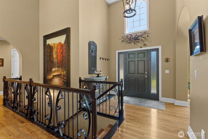 Property Photo: 1611 E Heritage Lane WA 99208