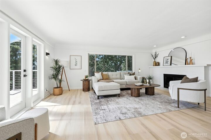 Property Photo:  306  Beech Street  WA 98661 