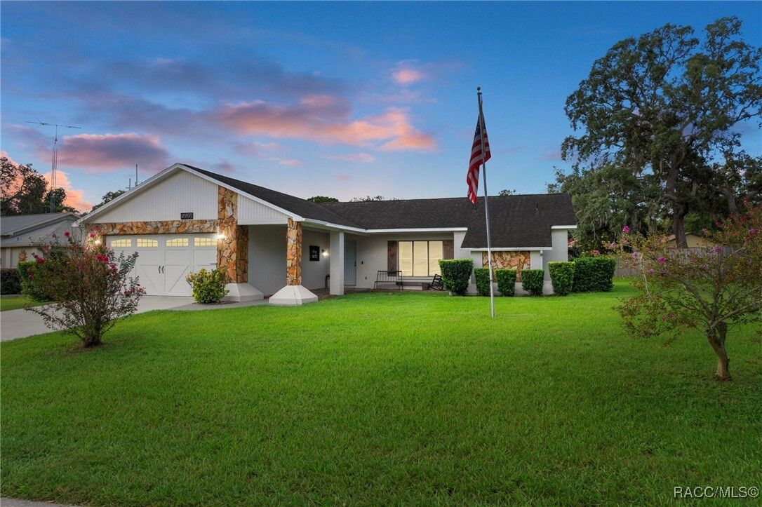 Property Photo: 5072 W Kristina Loop FL 34461