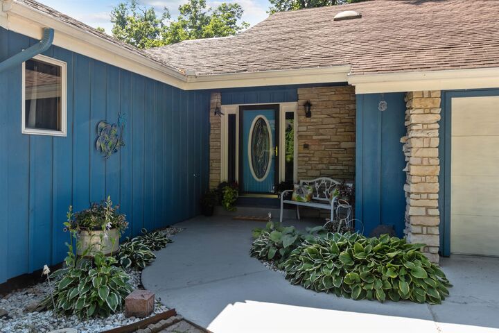 Property Photo: 1096 Lakeshore Drive WI 54952