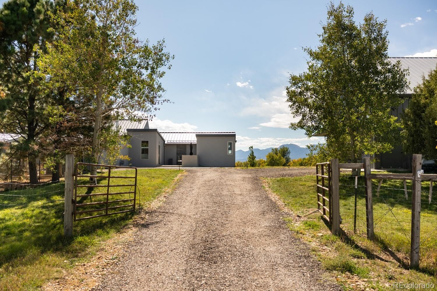 Property Photo:  5952 Oxford Road  CO 80503 