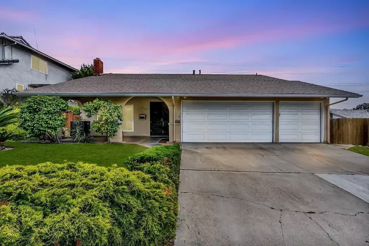 8715 Blue Lake Drive  San Diego CA 92119 photo