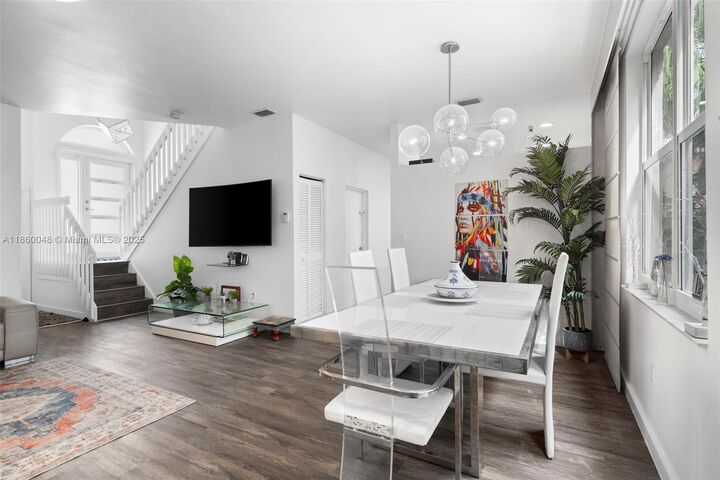 Property Photo:  3720 Piedmont St  FL 33021 