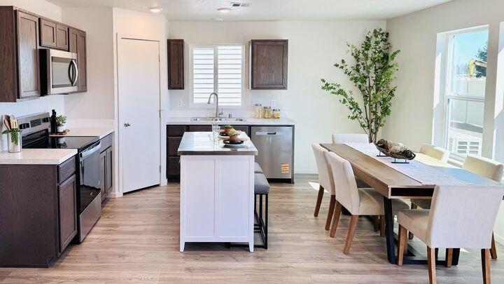 Property Photo: 5834 S Zabo Rd WA 99224