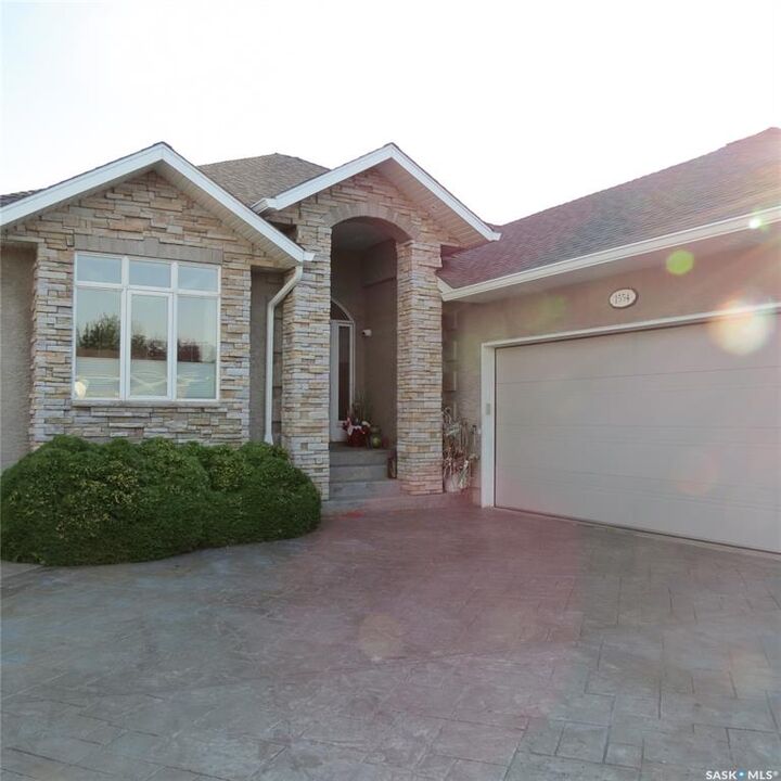 1554 Lakeridge Drive N  Regina SK S4S 4L6 photo