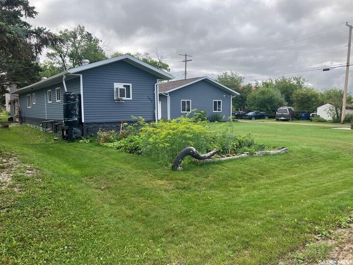 Property Photo:  108 1st Street E  SK S0J 0M0 