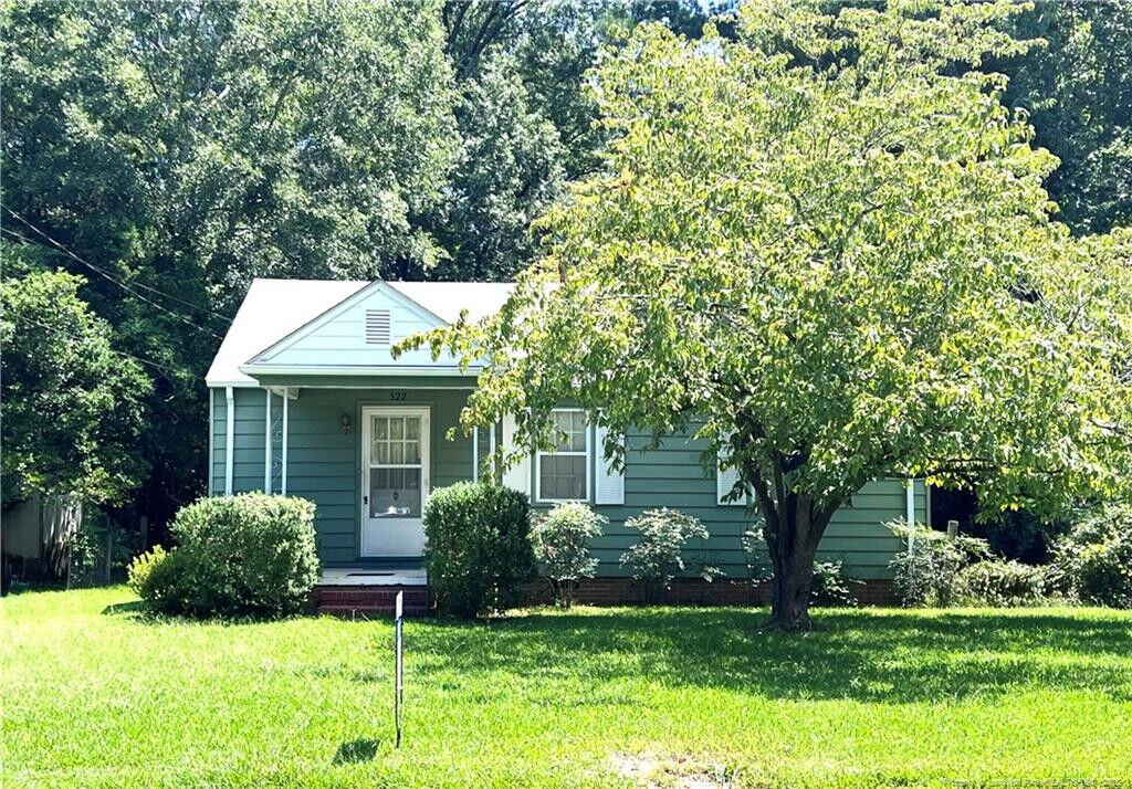 Property Photo: 522 S Caledonia Road NC 28352