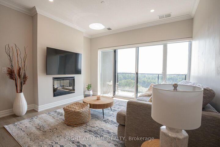 Property Photo:  1878 Gordon Street 812  ON N1L 0P4 