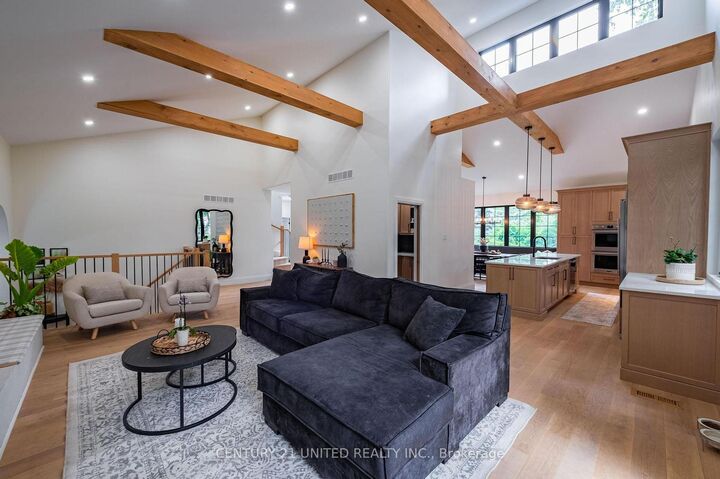 Photo de la propriété: 34 Edgewood Road ON K9J 6V8