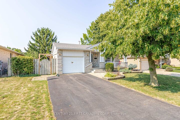 19 Farmington Drive  St. Thomas ON N5R 5X2 photo