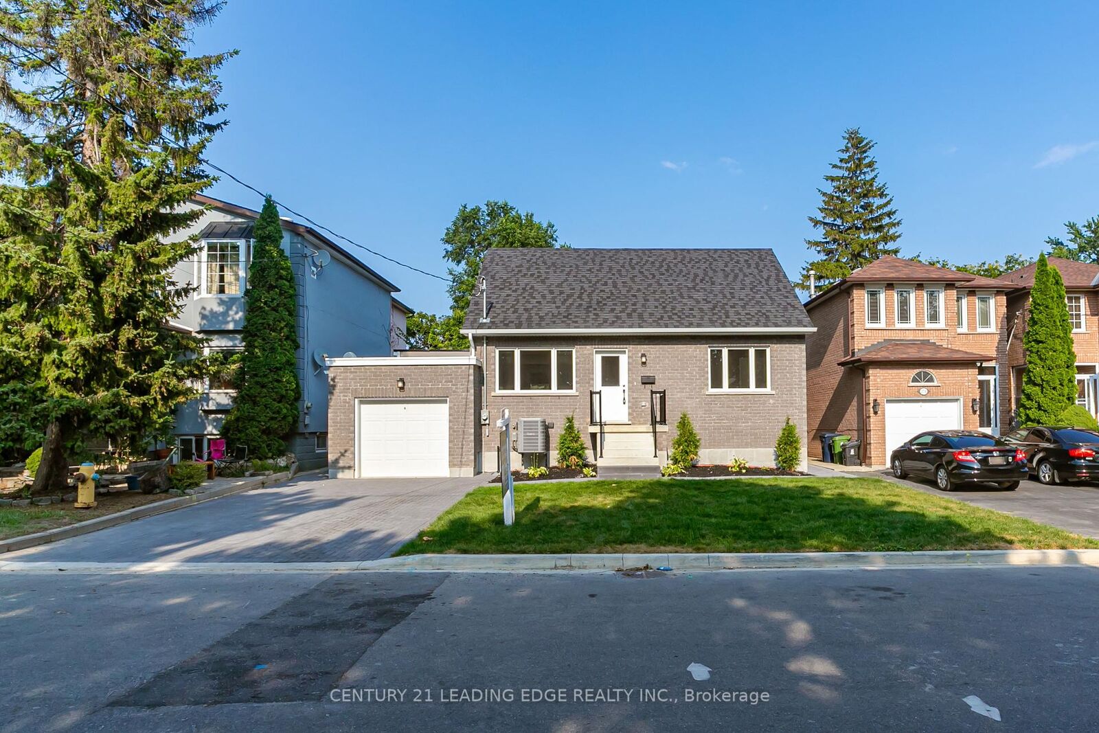 Property Photo:  29 Natal Avenue  ON M1N 3V3 