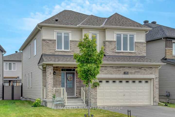 Property Photo: 370 Aquaview Drive ON K4A 5K5