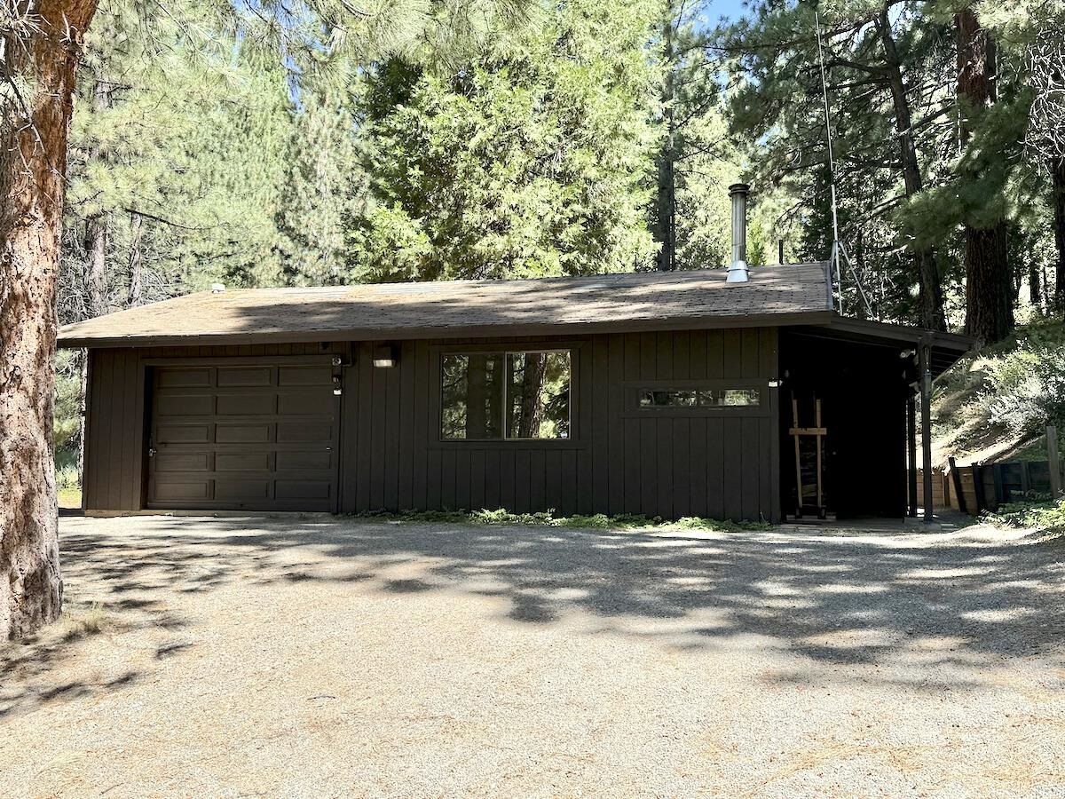 Property Photo: 2327 Old Grizzly Road CA 96122