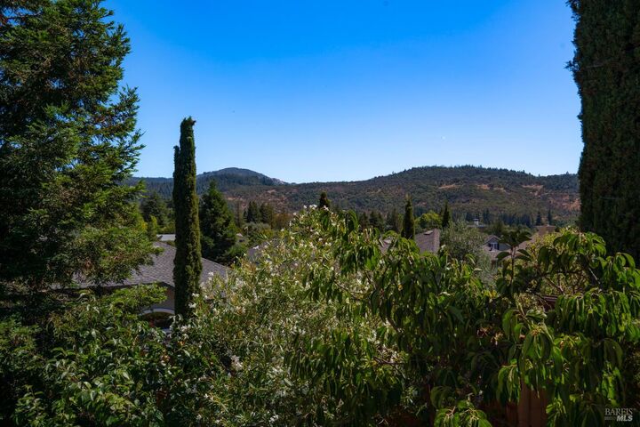 Property Photo:  1416 Nighthawk Drive  CA 95409 