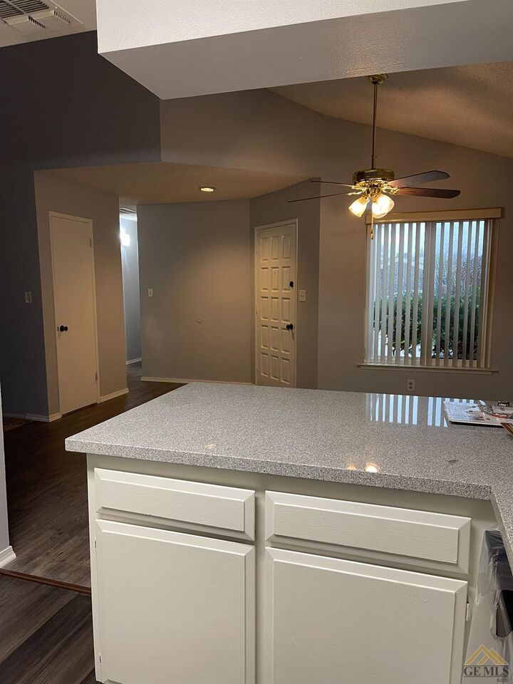 Property Photo: 3620 Rosemary Court CA 93309