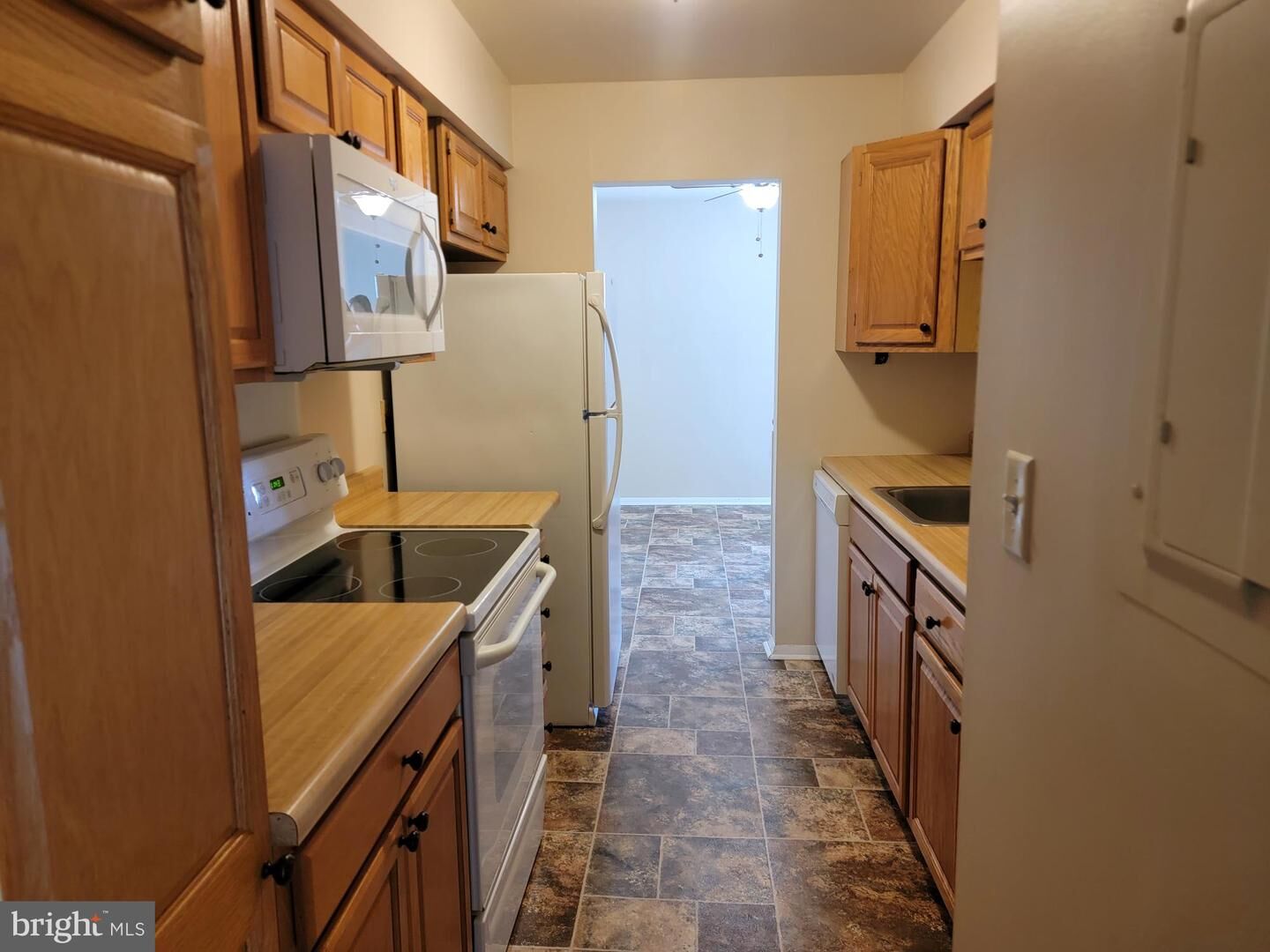 Property Photo:  810 Charlotte Way 303  PA 17025 