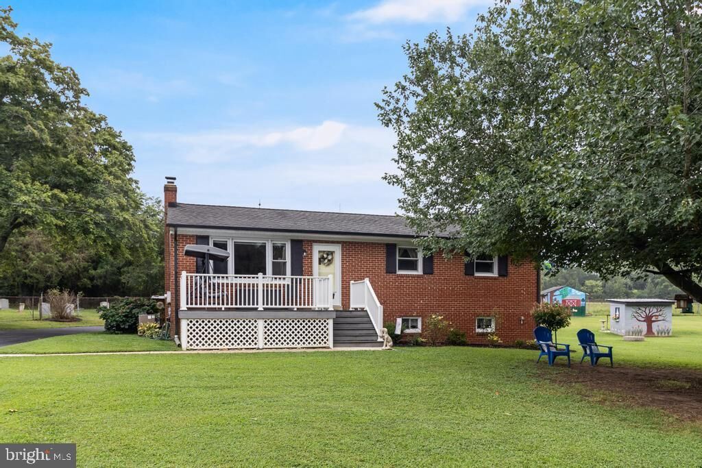 Property Photo: 16201 Saint Phillips Road MD 20608
