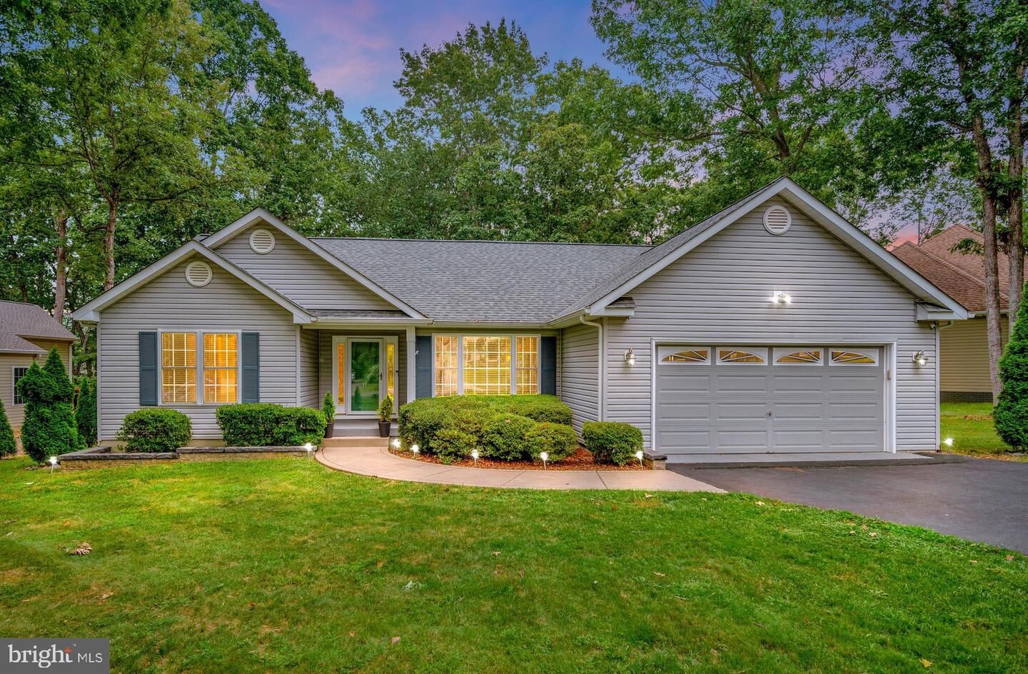 Property Photo: 502 Monticello Circle VA 22508