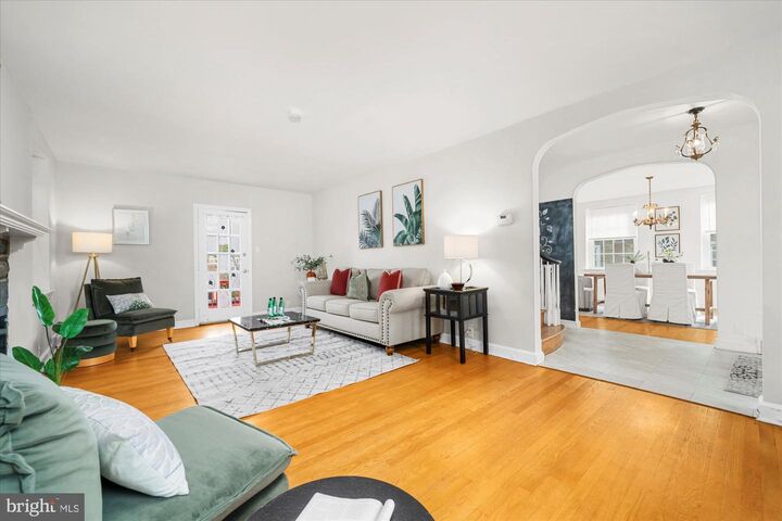 Property Photo: 1504 Sheffield Lane PA 19096
