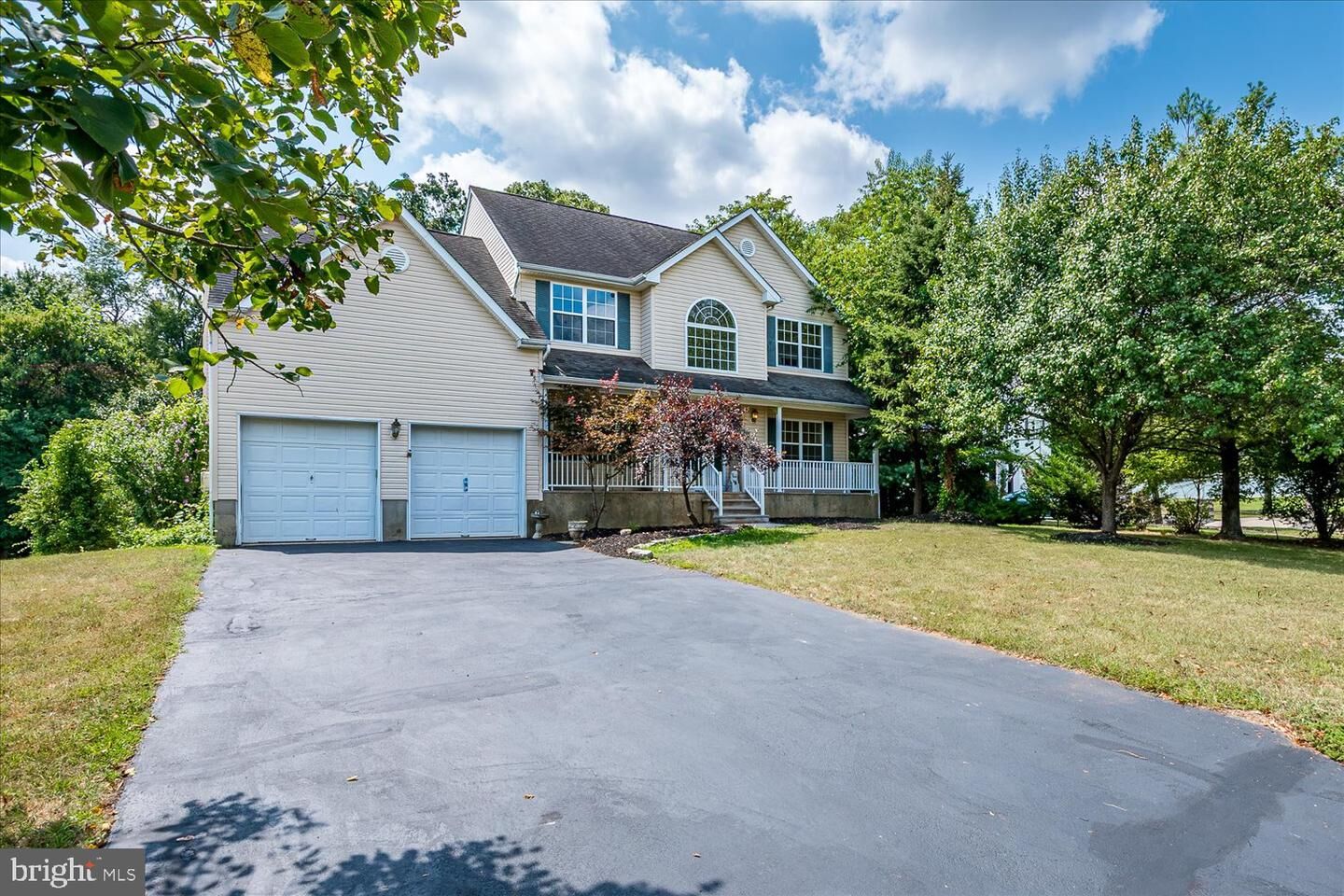 Property Photo:  19 Christinalynn Drive  NJ 08831 