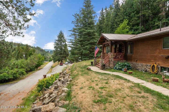 Property Photo:  317 Power Avenue  ID 83839 