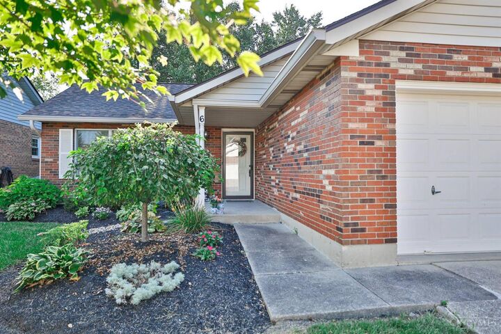 Property Photo: 6 Pleasant Creek Court OH 45014