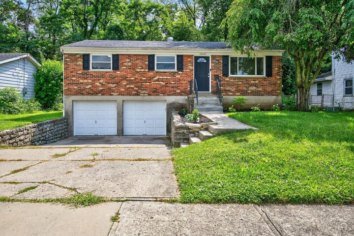 Property Photo:  10624 Breedshill Drive  OH 45231 