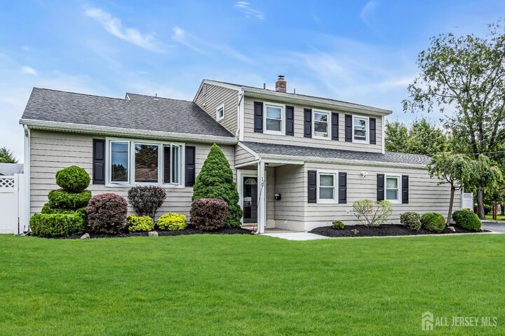 Property Photo: 10 George Street NJ 07080