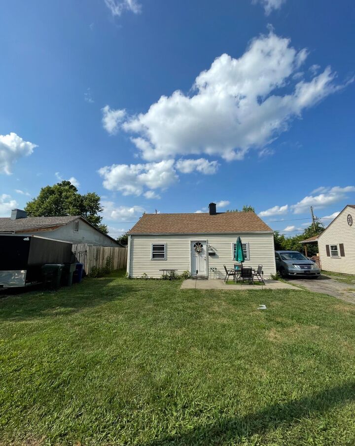 Property Photo: 3248 E 12th Avenue OH 43219