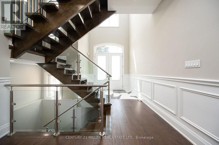 Photo de la propriété: 185 Burloak Drive ON L6L 6S7