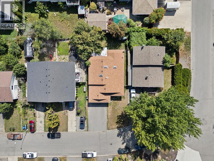 Property Photo:  1431 Inkar Road  BC V1Y 8J1 