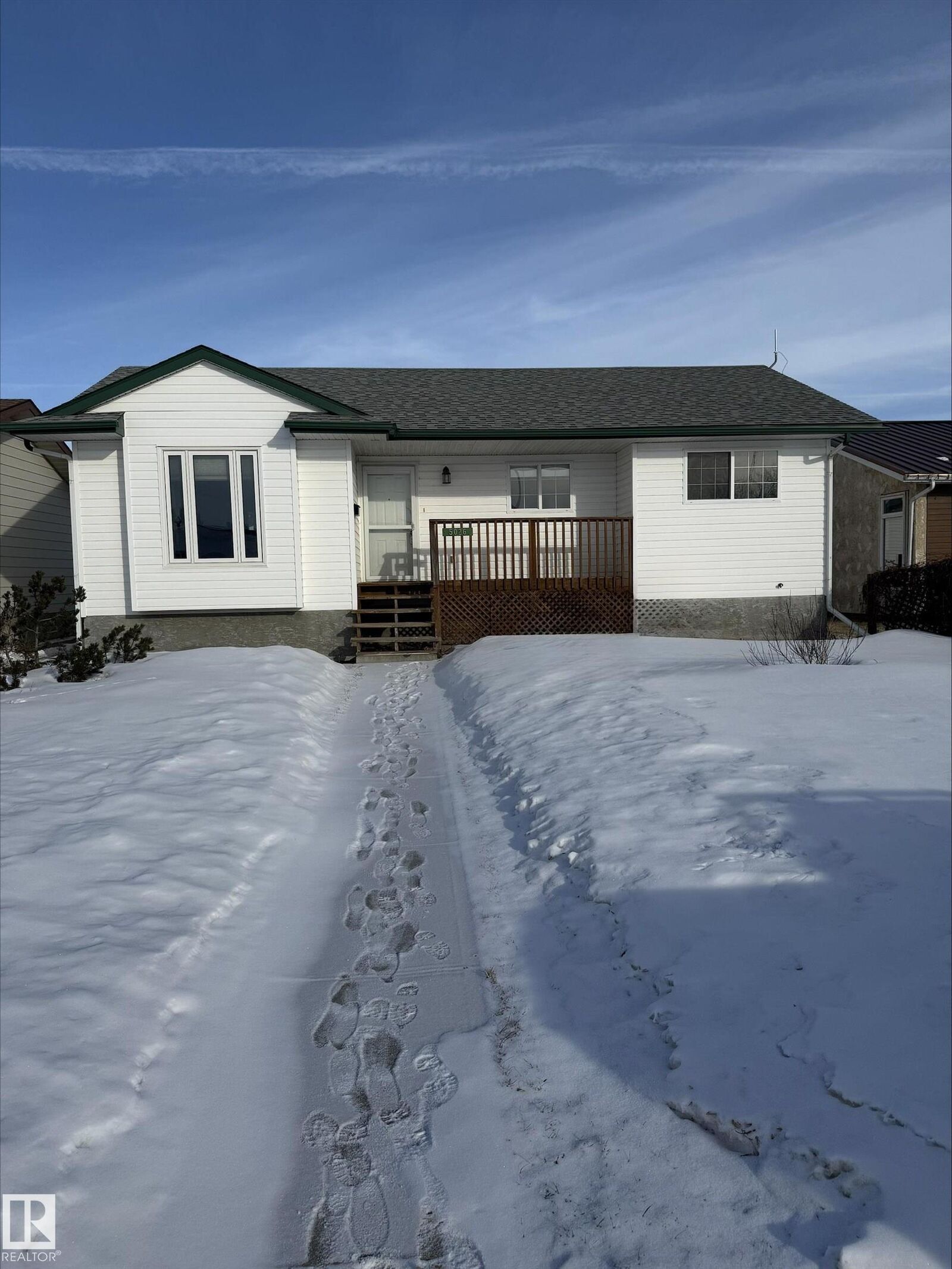 Property Photo: 5026 53 Ave AB T0B 4A0