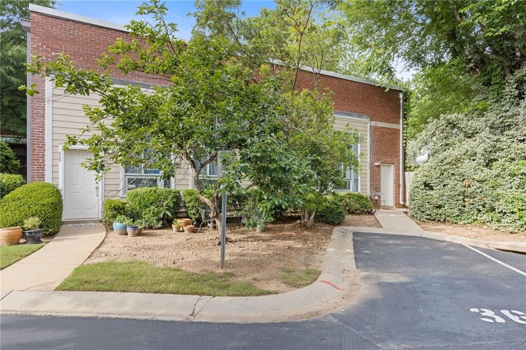Property Photo: 807 Field Street SE GA 30316