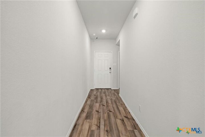 Property Photo:  961 Oxford Lane  TX 76579 