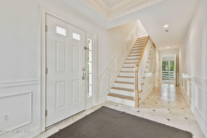 Property Photo:  69 Riverdale Avenue 305  CT 06831 