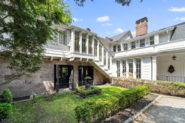 Property Photo: 9 E Saddle River Rd NJ 07458