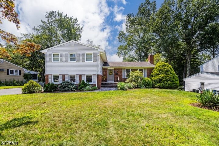 201 Commonwealth Ave  New Providence Boro NJ 07974 photo