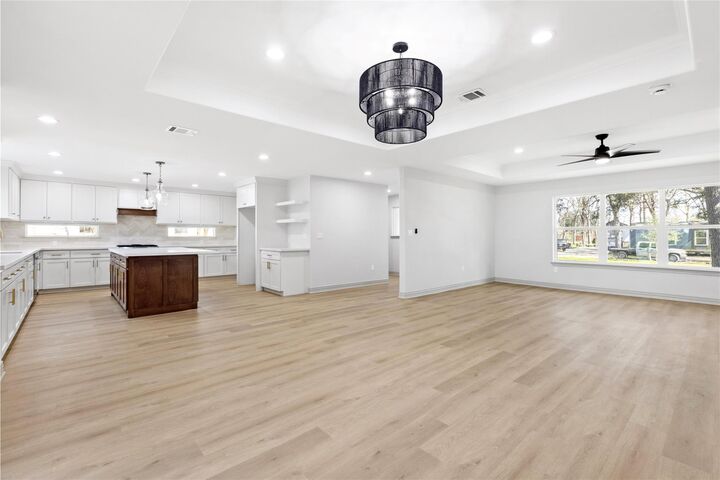 Property Photo:  925 County Road 737B  TX 77511 