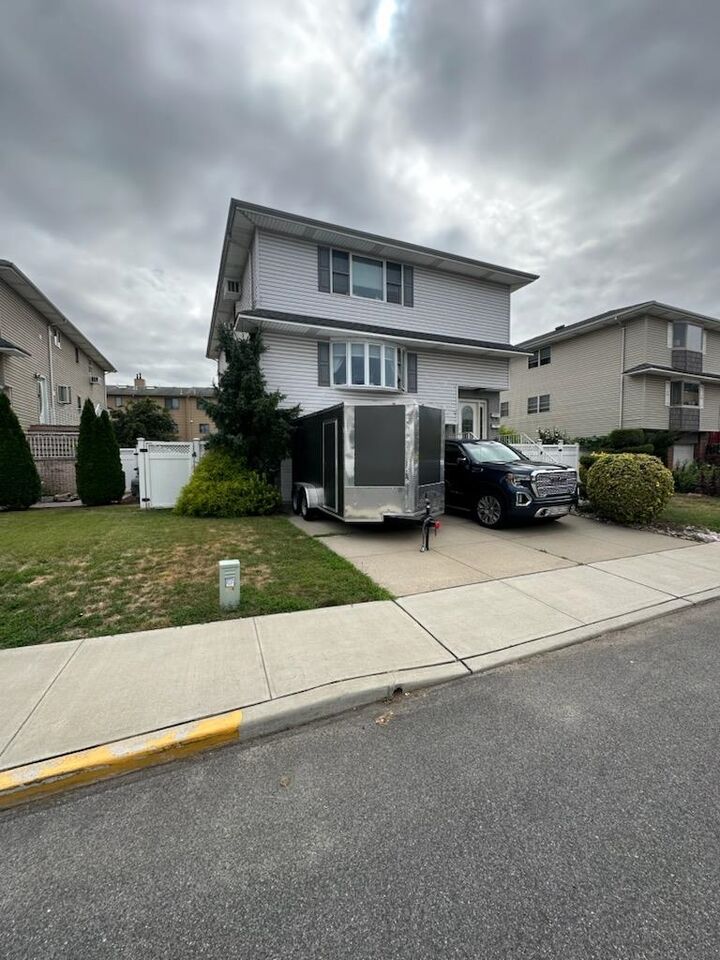 Property Photo: 17 Acorn Dr NJ 07094