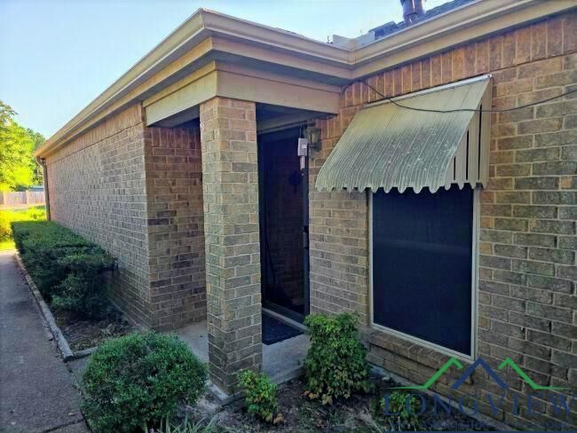 Property Photo: 1617 Clearbrook TX 75652