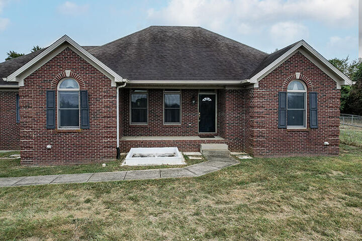 Property Photo:  776 Papermill Road  KY 40444 